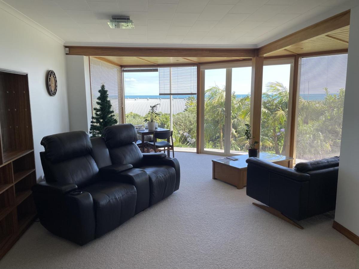 Sea Views Walk To Beaches New Plymouth Exteriér fotografie