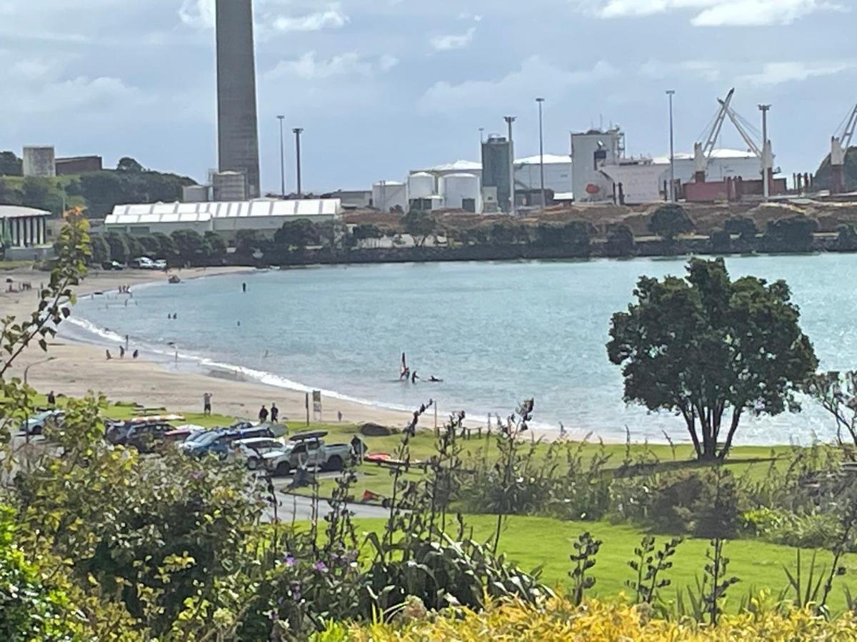 Sea Views Walk To Beaches New Plymouth Exteriér fotografie